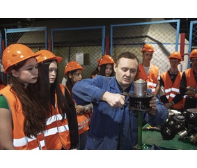 Автомобильный завод стал участником акции «Неделя без турникетов»