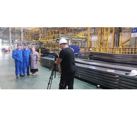 Съёмочная группа телепроекта «Жизнь своих» побывала на «КАМАЗе»