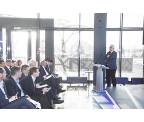 «КАМАЗ» посетила делегация во главе с вице-губернатором Санкт-Петербурга Владимиром Княгининым