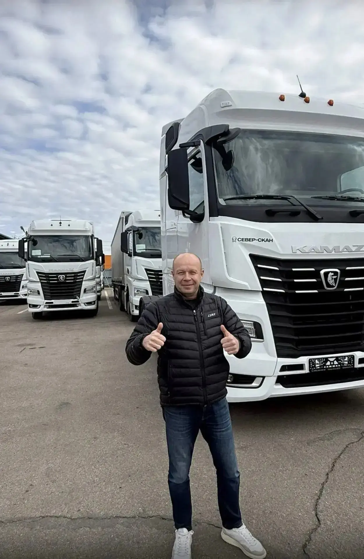 Партия магистральных тягачей КАМАЗ-54901 поставлена в адрес ТЭК «КЕНТАВР»