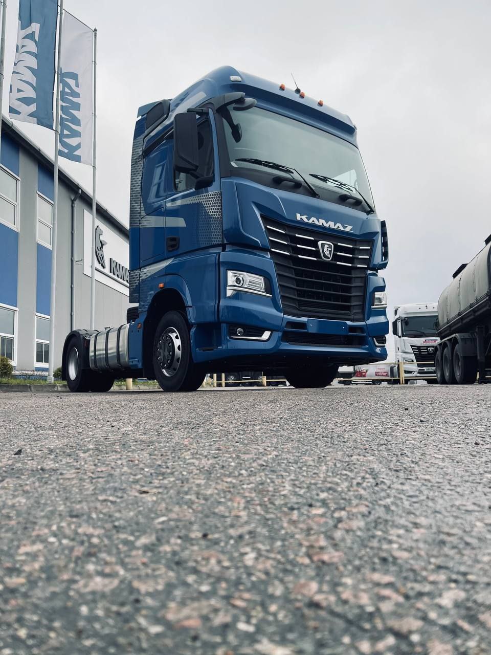 Тягачи КАМАЗ с эксклюзивным интерьером кабины доступны для заказа