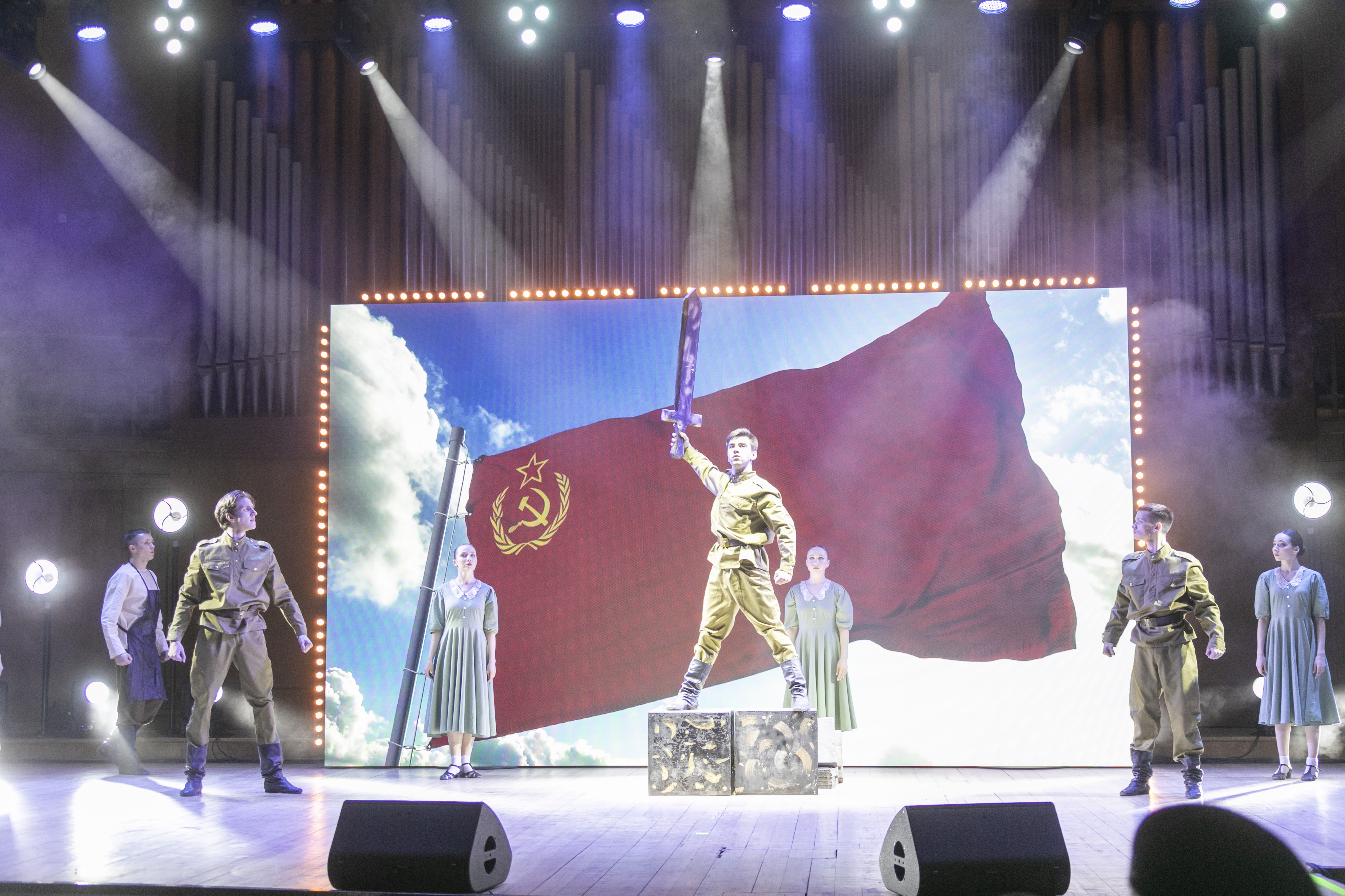 «КАМАЗ» поздравил ветеранов с Днём победы
